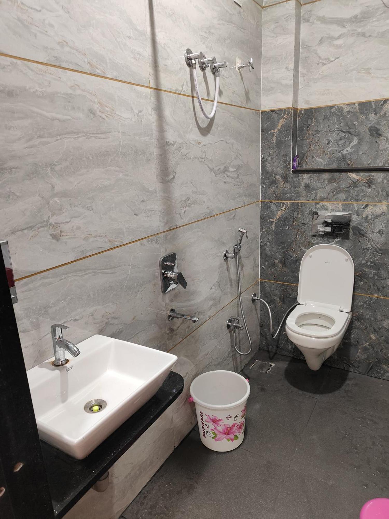Yashomati Hotel Maheshwar Экстерьер фото